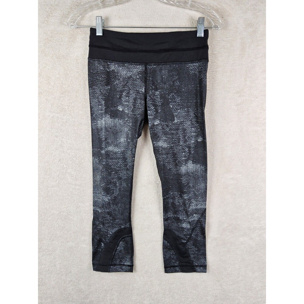 Lululemon Women’s Sequins Patterned Cropped Athletic Leggings Size 4